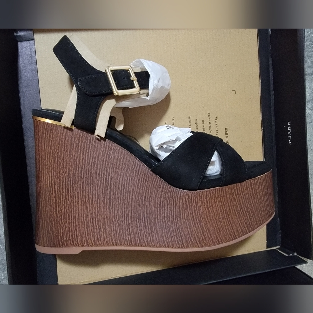 Kenneth ColeWomen's Taelyn Platform Sandals